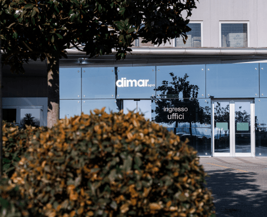 Primo superstore ad insegna Mercato Primo superstore ad insegna Mercato